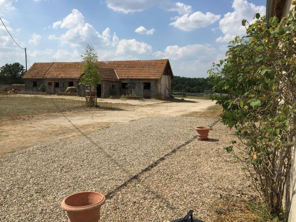 Maison Du Fermier Epineuil-le-Fleuriel Exterior photo